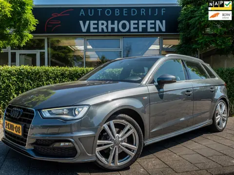 Audi A3 Sportback 1.4 TFSI - AUTOMAAT - S-LINE - TREKHAAK - XENON - NAVIGATIE - CLIMATE/CRUISE CONTR