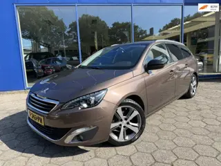 Peugeot 308 SW 1.2 e-THP Première Automaat Nieuwe APK! Navi - PDC