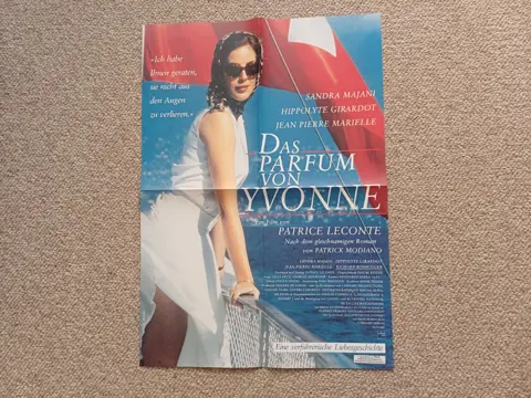 LE PARFUM D ' YVONNE filmposter.
