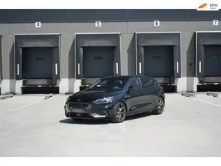 Ford Focus ST-3 2.3 280pk HeadupD|B&O|blind spot|Apple Carplay|winterpack|parkeercamera|adaptive cru
