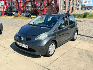 Toyota Aygo 1.0-12V + 5DRS AIRCO|Eektr Pakk|InruilKoopje!