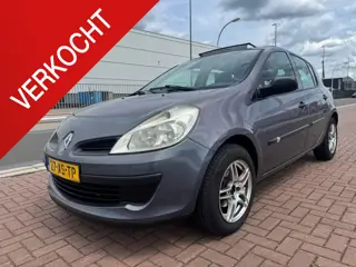 Renault Clio 1.2-16V /Panoramadak/Airco/Nieuwe APK