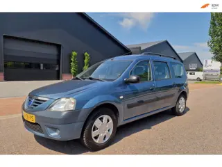 Dacia Logan MCV 1.6-16V Lauréate AIRCO TREKHAAK 2 X SLEUTELS