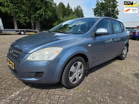 Kia Cee'd 1.4 X-tra 5-deurs AIRCO