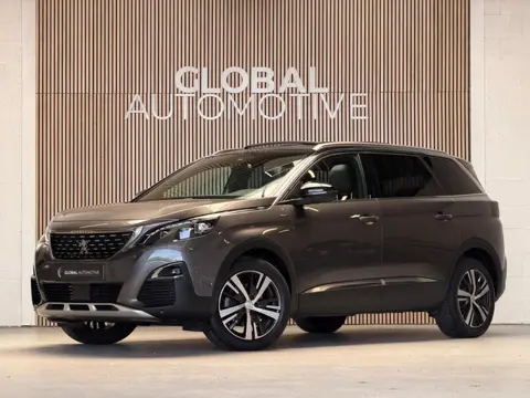 Peugeot 5008 1.2 PureTech GT-Line - 130PK - PANORAMADAK - 7 PERSOONS - LEDER