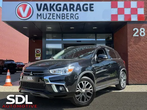 Mitsubishi ASX 1.6 Cleartec Connect Pro // NAVI // CAMERA // TREKHAAK // CLIMA // CRUISE // APPLE CA