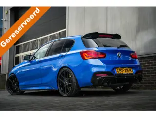 BMW 1-serie M140i 340 pk xDrive High Executive M-Sportpakket /Maxton-Design/ Leder/ Sport-Stoelen/ S