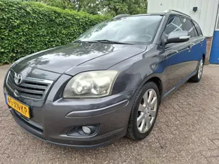 Toyota Avensis wagon 2.2 D-4D Luna Business 150PK