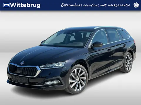 Škoda Octavia Combi 1.4 TSI DSG iV PHEV Style / Geheugen stoelen / Head-up Display / 18'' LMV HAL