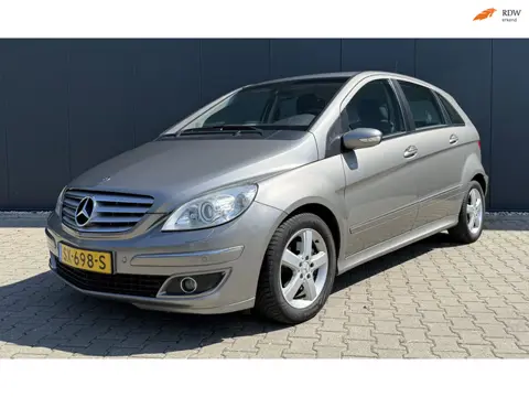 Mercedes-Benz B-klasse 200 Airco Automaat Trekhaak APK