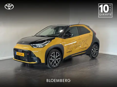 Toyota Aygo X Hybrid 115 GR Sport | JBL Audio | Stoelverwarming | Parkeersensoren rondom |