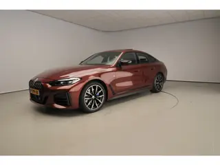 BMW 4 Serie Gran Coupé M440i xDrive | M-Sportpakket | LED | Leder | Navigatie | Trekhaak | Schuifdak