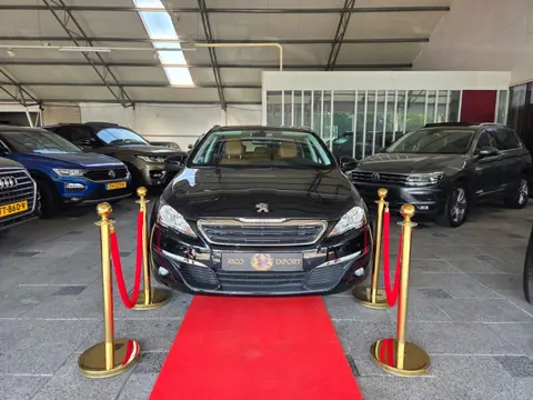 Peugeot 308 SW 1.2 PureTech 6 MANUAL Executive PANO NAVI LEATHER! 2014!