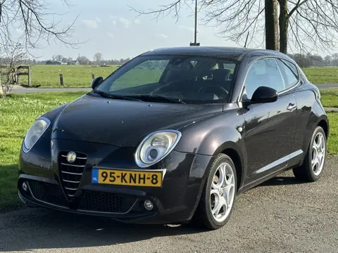 Alfa Romeo MiTo 1.4 Distinctive NL auto * NAP * (bj 2010)