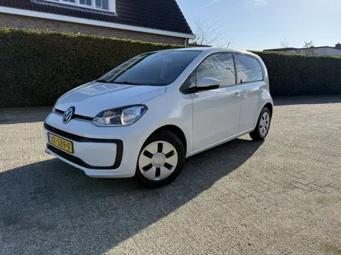 Volkswagen up! 1.0 BMT move up!5 drs ! Navi,airco. Koppeling/riem nieuw !!