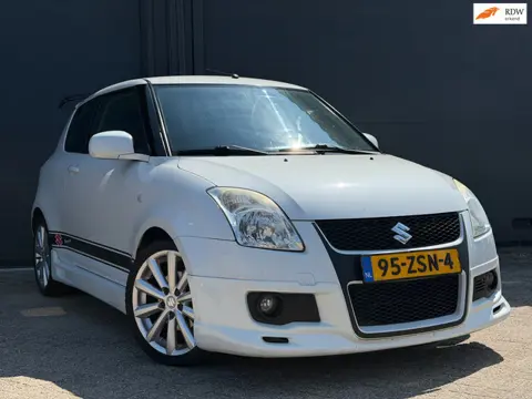 Suzuki Swift 1.6 Sport | E-infotainment | Airco | Motor tikt |