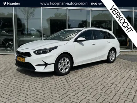 Kia Ceed Sportswagon 1.5 T-GDi DynamicLine | Trekhaak | lichtmetalen velgen | Navigatie | Achteruitr