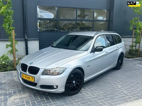 BMW 3-serie Touring 316i | Carplay | Trekhaak | PDC | Clima | Cruise | Isofix