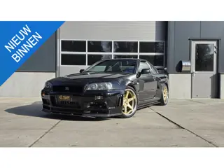 Nissan Skyline R34 GTR V-spec LHD (UK-Spec) 1 of 80