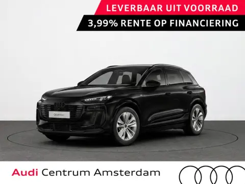 Audi Q6 e-tron S edition e-tron 83 Kwh 252 pk | Trekhaak, mechanisch draaibaar | Exterieurpakket zwa