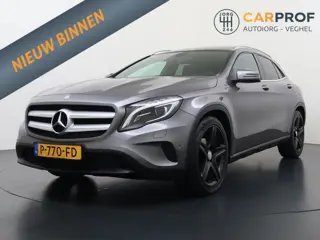 Mercedes-Benz GLA-klasse 200 Prestige Panoramadak ECC Camera Led Trekhaak Stoelverwarming