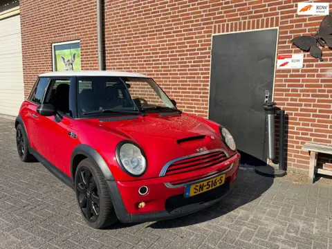 Mini 1.6 Cooper S Airco, PDC, Camera, Leder, Lm Velgen Zeer netjes