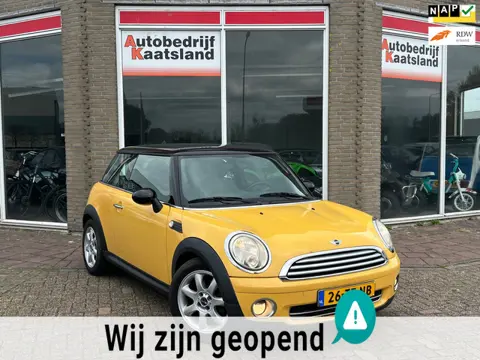 Mini Mini 1.6 Cooper Chili - Leder - Pano - Clima - 2007