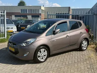 Hyundai Ix20 1.4i Go! 90PK HOGE INSTAP NL AUTO NAP! NAVI l Camera l Trekhaak l LMV l AIRCO l MTF-STU
