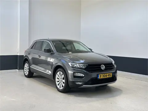 Volkswagen T-Roc 1.5 TSI Sport Business | Apple carplay/ android auto| LM velgen|