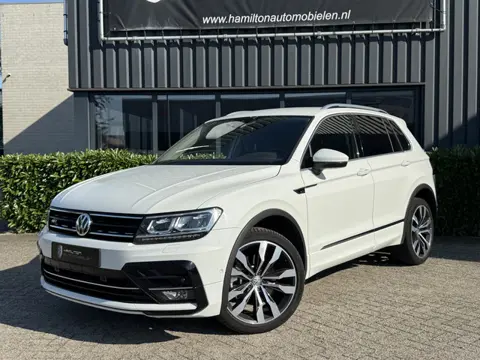 Volkswagen Tiguan 2.0 TDI 240pk Bit. DSG / Aut. 4Motion R-Line Highline Led Matrix Virtual Trekaak 1