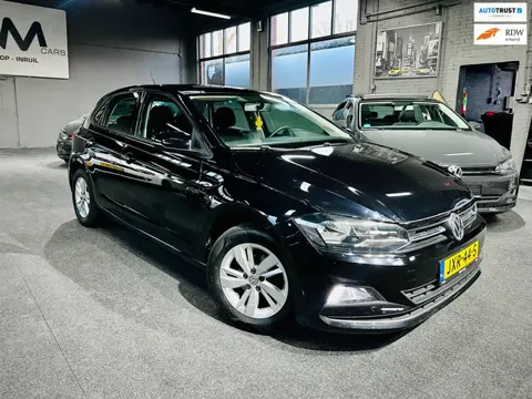 Volkswagen POLO ACHTERUITRIJCAMERA - NAVI - CARPLAY - CAR-PPAS - GOED ONDERHOUDEN