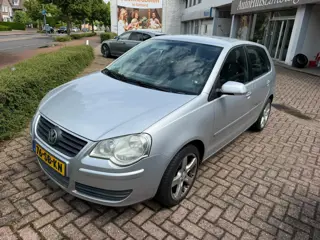 Volkswagen Polo 1.4-16V Turijn|Nieuwe Apk| Nieuwe Vredestein banden