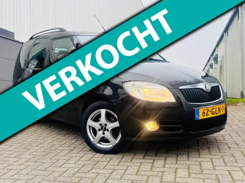 Skoda Roomster 1.4-16V Navigator NIEUWE APK,AIRCO,TREKHAAK