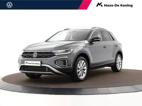 Volkswagen T-Roc 1.5 TSI 150pk DSG Life Edition · Keyless · Camera · Apple/Android Car Play · Naviga