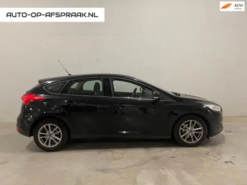 Ford Focus 1.0 Trend 5drs. BTW 21% Navi Airco