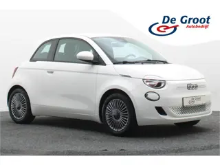 Fiat 500E Icon 42 kWh Virtual Cockpit, Cruise, Apple Carplay, Lane Assist, Climate, DAB, LED, 16''