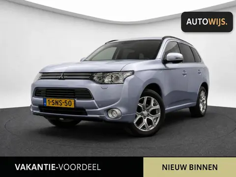 Mitsubishi Outlander 2.0 PHEV Instyle+|PANO|LEDER|TREKHAAK|CAMERA|NL AUTO|GOED ONDERHOUDEN