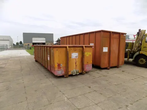 Open container vuil container
