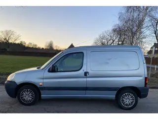 Peugeot Partner 170C 2.0 HDI Avant. (bj 2003)