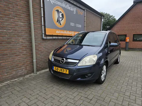 Opel Zafira 1.8 Cosmo (bj 2009)