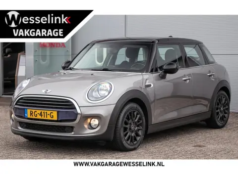 MINI 5-Deurs 1.5 Cooper Business - Navi | Leder | Stoelverw.