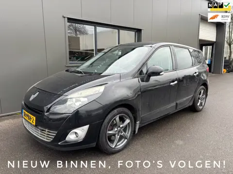 Renault Grand Scénic 2.0 Automaat Dynamique 7persoons / Parkeersensoren / Trekhaak!