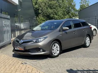 Toyota Auris 1.8 Hybrid Dynamic (bj 2019, automaat)