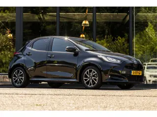 Toyota Yaris 1.5 Hybrid Dynamic (bj 2022, automaat)