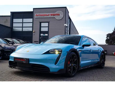 Porsche Taycan Cross Turismo 4S 93 kWh | 4 Wiel besturing | Bose | Camera | Ijsblauw Metallic | 490P