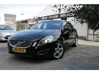 Volvo S60 1.6 T4F Summum / PANO / AUTOMAAT/ CAMERA / PDC / NAVI