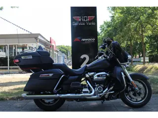 Harley-Davidson Ultra Classic  FLHT