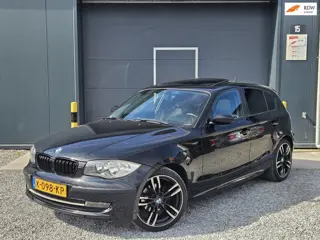 BMW 1-serie 116i Introduction NEW ketting Carplay