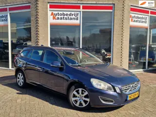 Volvo V60 1.6 D2 Kinetic Automaat - Navi - Clima - 2013
