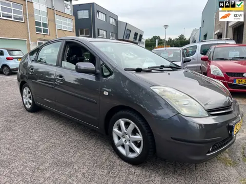 Toyota Prius 1.5 VVT-i Business Edition